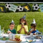 Papieren vlaggenlijn - fantastic football - 6 meter Papieren vlaggenlijn - fantastic football - 6 meter