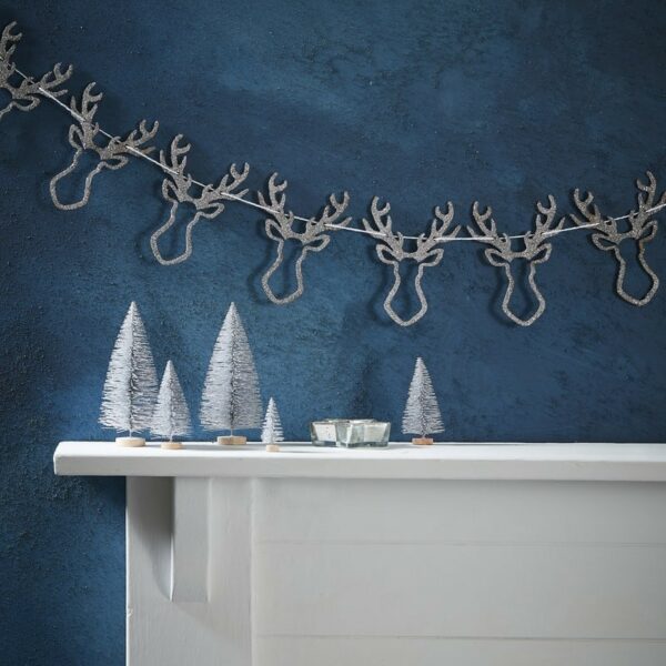 Silver Christmas - Houten herten slinger met zilveren glitter (1,5 meter)