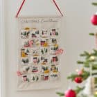 Adventskalender kerstdorp scene - 53,5 cm x 35,5 cm