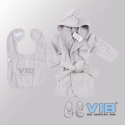 Giftset Luxe Katoen - VIB slabbetje, badjas en slippers (Grijs) Giftset Luxe Katoen - VIB slabbetje, badjas en slippers (Grijs)