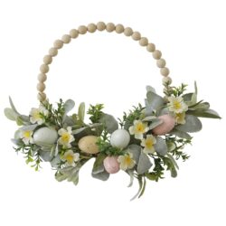 Lentekrans met houten kralen, paaseieren en bloemen