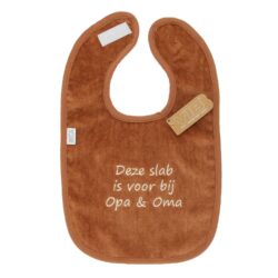Slabbetje luxe velours - 'Deze slab is voor bij Opa & Oma' bruin - 1 stuks